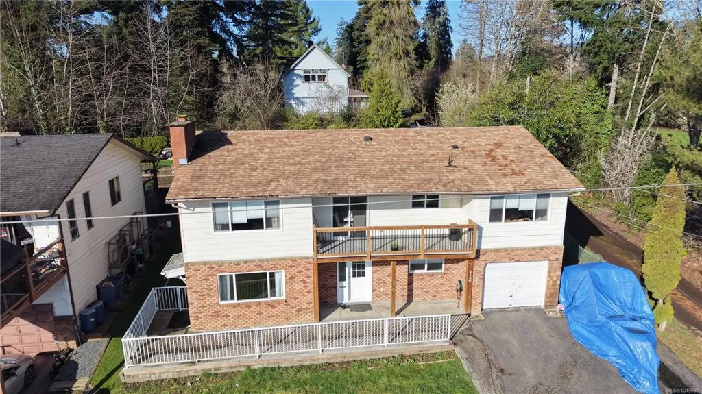 6180 Alington Rd, Duncan