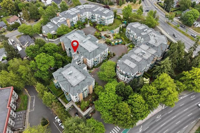 2 of 31 - 894 Vernon Ave 112, Saanich, BC
