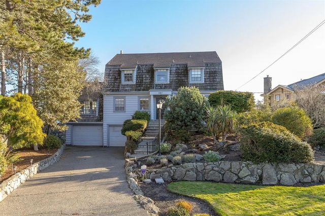 3 of 56 - 987 Beach Dr, Oak Bay, BC