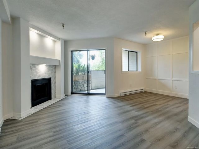 2 of 26 - 75 Gorge Rd W 205, Saanich, BC