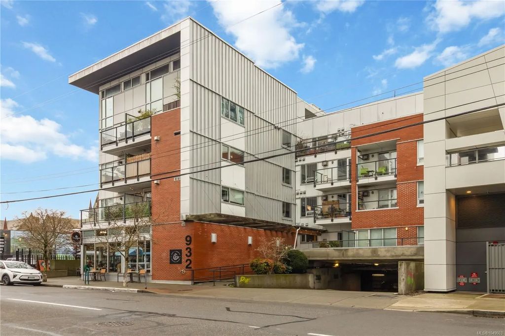 932 Johnson St 301, Victoria