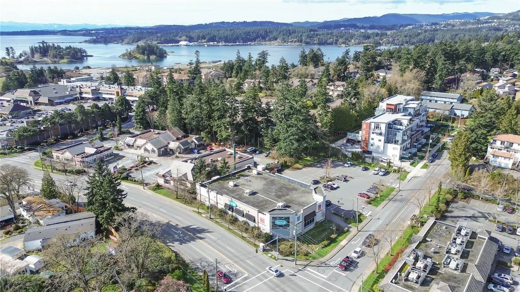 1506 Admirals Rd 5, View Royal