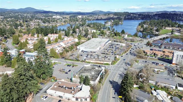 2 of 35 - 1506 Admirals Rd 5, View Royal, BC