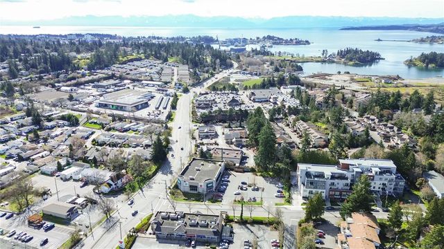 3 of 35 - 1506 Admirals Rd 5, View Royal, BC