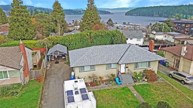2 of 40 - 650 Hawkins St, Nanaimo, BC