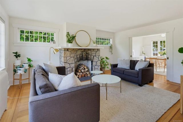 5 of 49 - 1050 Deal St, Oak Bay, BC