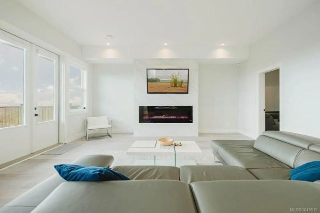 2 of 40 - 2399 Azurite Cres, Langford, BC