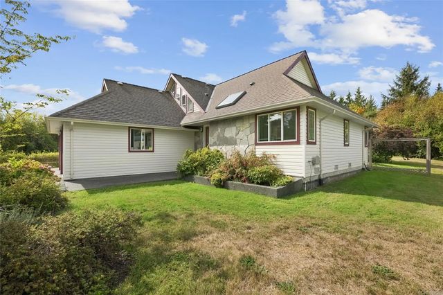 4 of 89 - 2877 Lake Trail Rd, Courtenay, BC