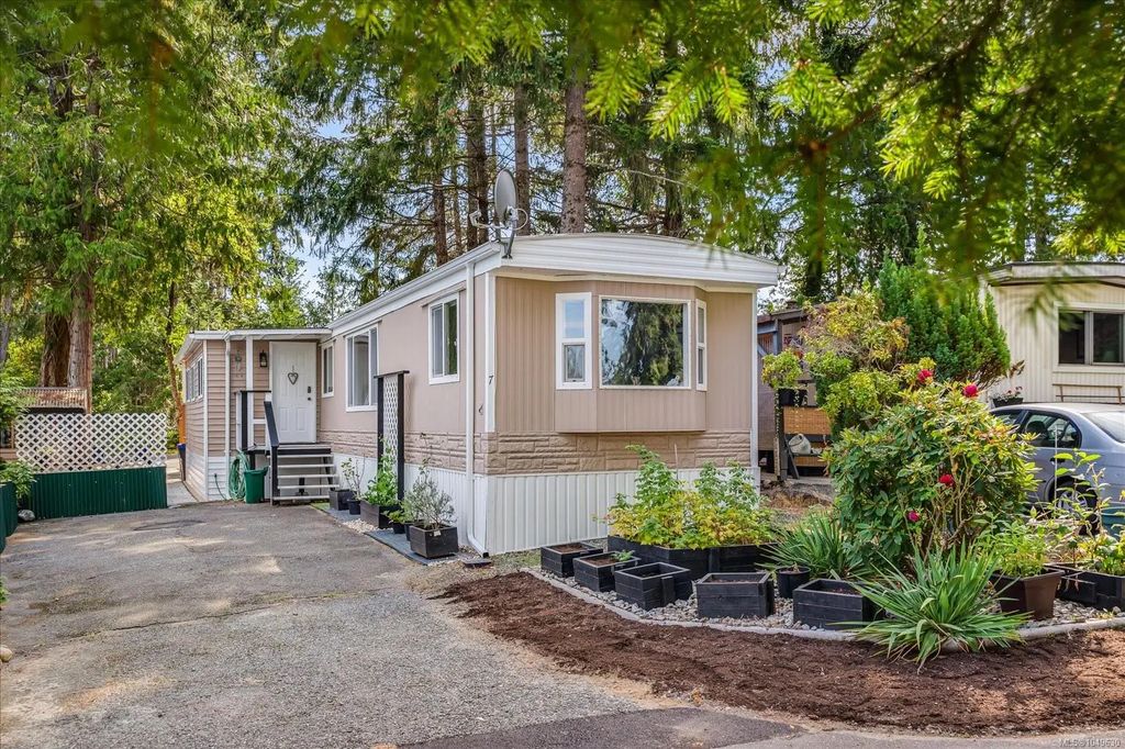 1247 Arbutus Rd 7, Parksville
