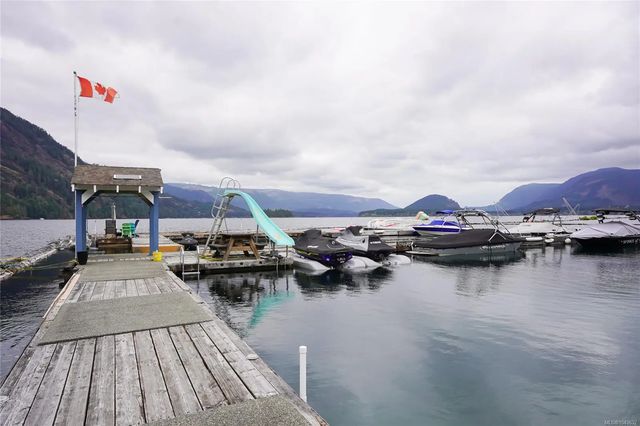 2 of 41 - 10257 South Shore Rd 10, Honeymoon Bay, BC