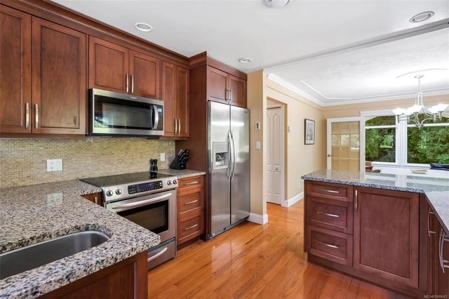 5 of 50 - 1453 Honeysuckle Pl, North Saanich, BC