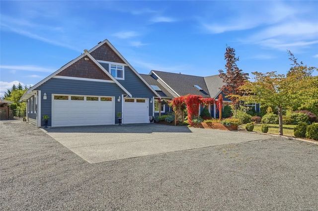 2 of 61 - 2040 Sun King Rd, Coombs, BC