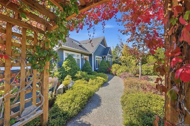 4 of 61 - 2040 Sun King Rd, Coombs, BC