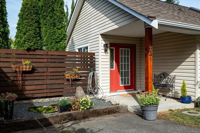 2 of 57 - 1951 Kelsie Rd, Nanaimo, BC