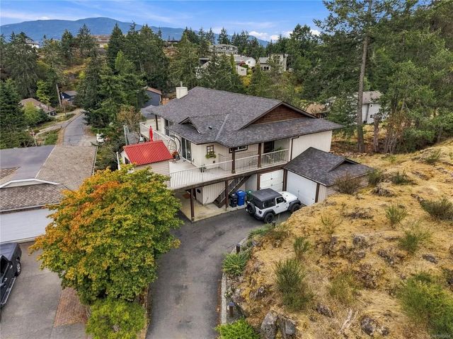 4 of 64 - 3146 Robin Hood Dr, Nanaimo, BC