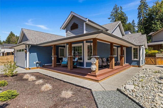 2 of 58 - 536 Cook St, Ladysmith, BC