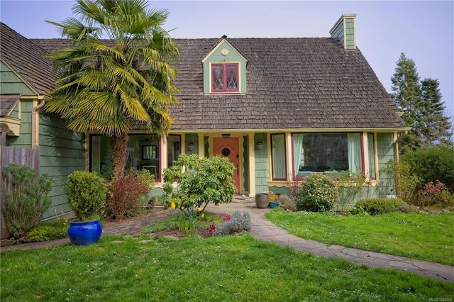 3 of 39 - 150 Drake Rd, Salt Spring, BC