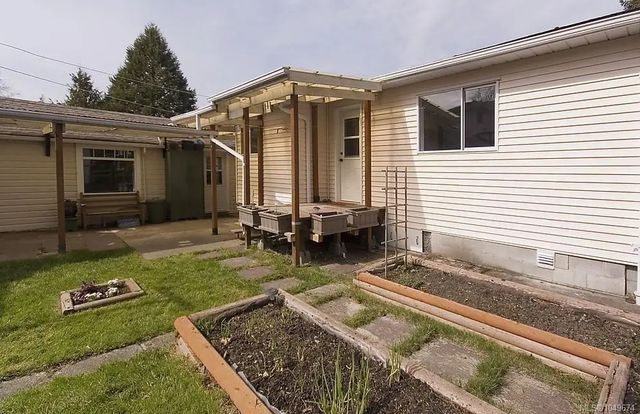 4 of 4 - 2043 Milton St, Oak Bay, BC