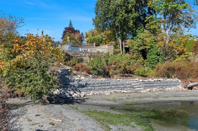 5 of 35 - 4077 Balsam Dr, Cobble Hill, BC
