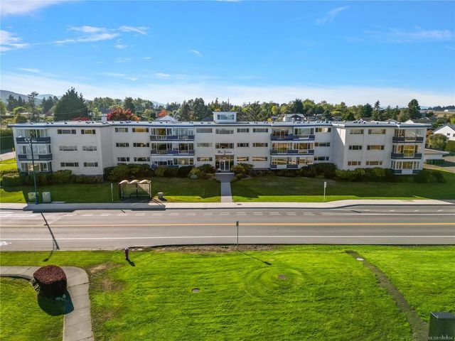 2 of 44 - 9560 Fifth St 315, Sidney, BC