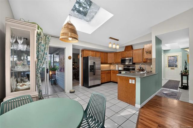 5 of 50 - 3560 Falcon Dr, Nanaimo, BC
