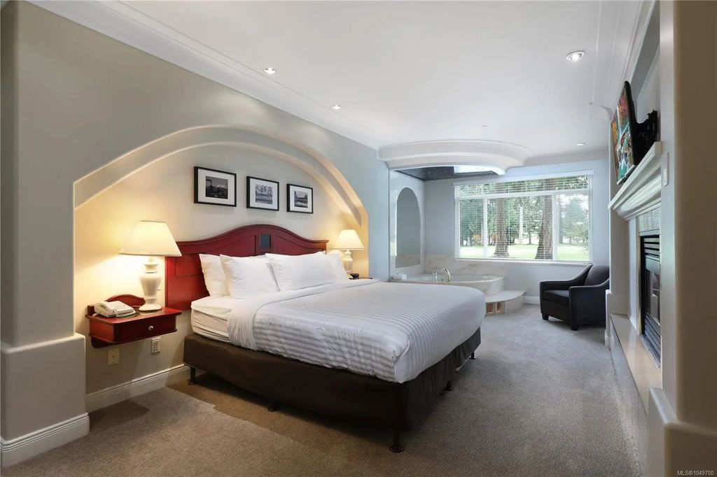 366 Clubhouse Dr 602/601b, Courtenay