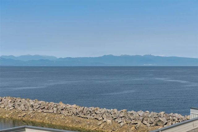 2 of 53 - 3555 Outrigger Rd 403, Nanoose Bay, BC