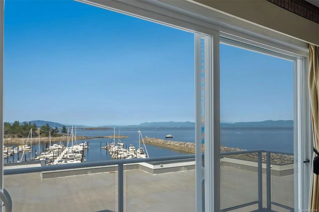 3 of 53 - 3555 Outrigger Rd 403, Nanoose Bay, BC