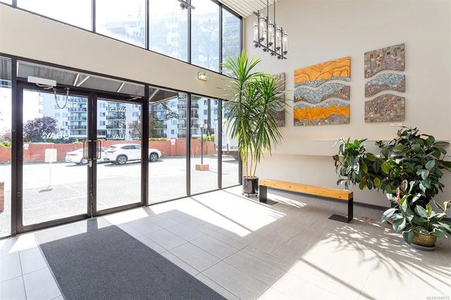 3 of 24 - 327 Maitland St 201, Victoria, BC