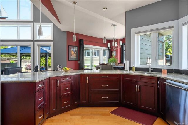 2 of 55 - 1430 Stone Lake Dr, Nanoose Bay, BC
