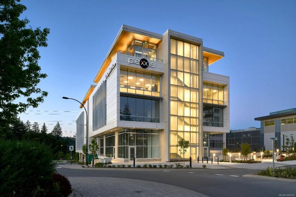 1331 Westhills Dr 303, Langford