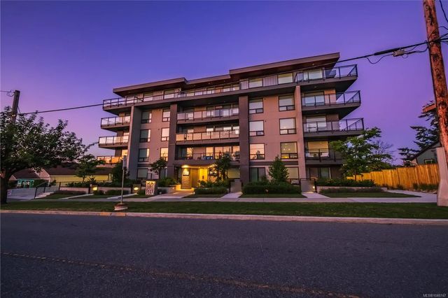 2 of 39 - 119 Haliburton St 407, Nanaimo, BC