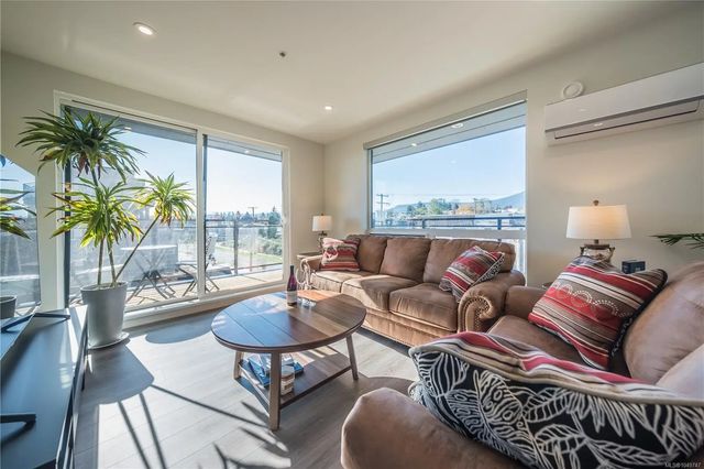 3 of 39 - 119 Haliburton St 407, Nanaimo, BC