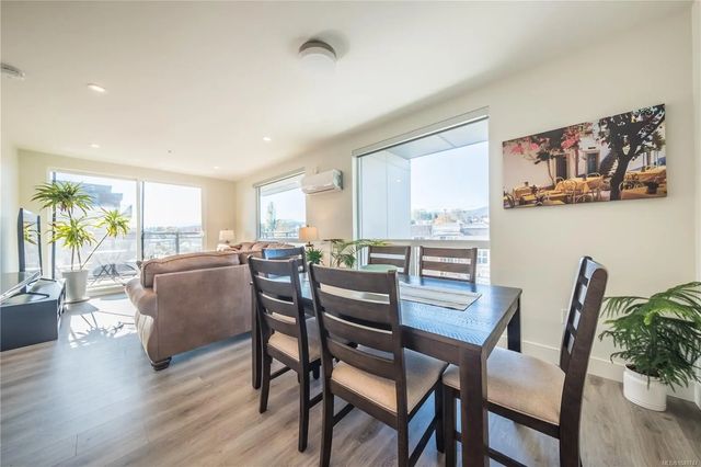 5 of 39 - 119 Haliburton St 407, Nanaimo, BC
