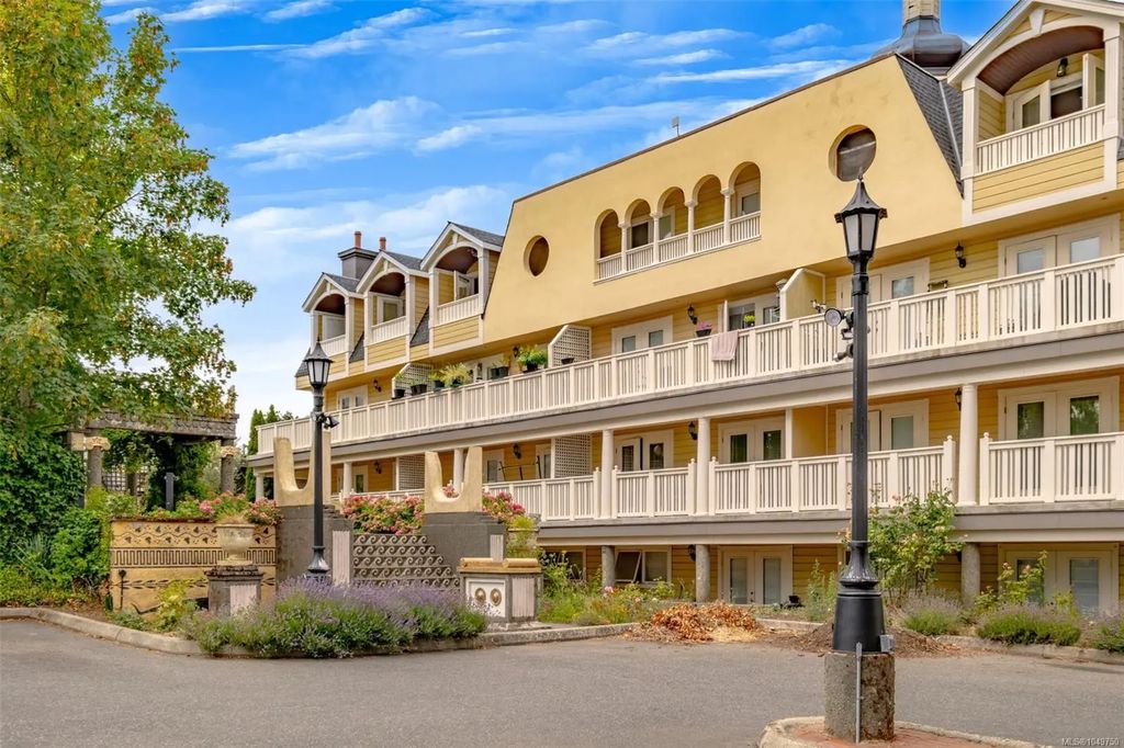 645 Selby St 204, Nanaimo