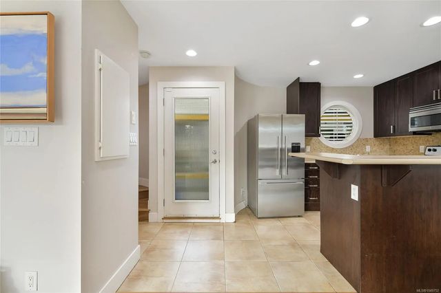 4 of 42 - 445 Head St Fh7, Esquimalt, BC