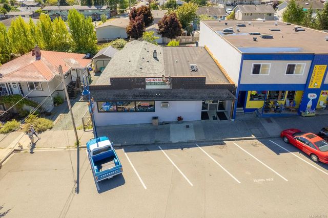 2 of 77 - 1602 Joan Ave, Crofton, BC