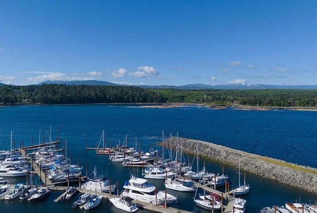 2 of 48 - 1559 The Bell , Nanoose Bay, BC