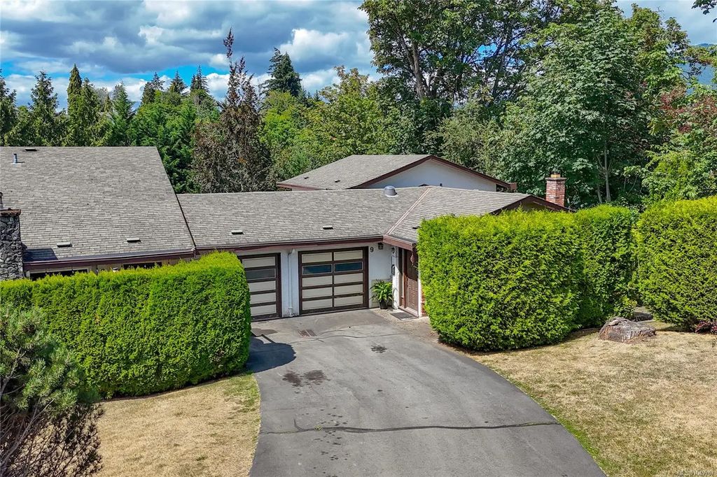 6172 Alington Rd 9, Duncan