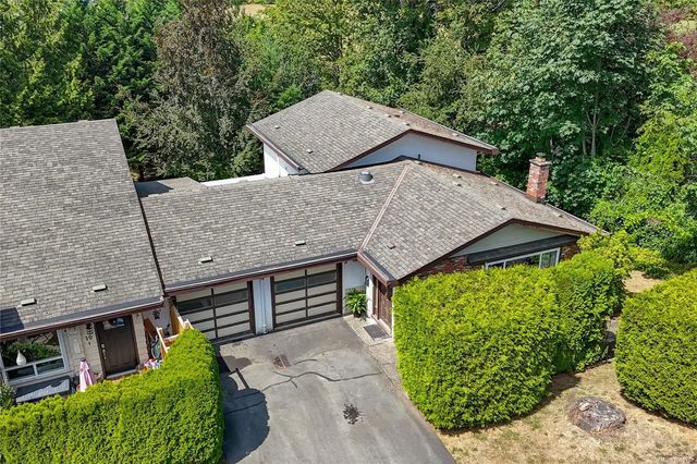 2 of 45 - 6172 Alington Rd 9, Duncan, BC
