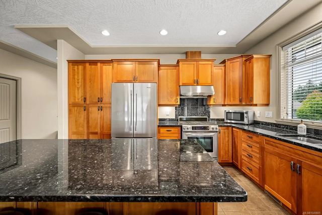 4 of 64 - 570 Spitfire Dr, Comox, BC