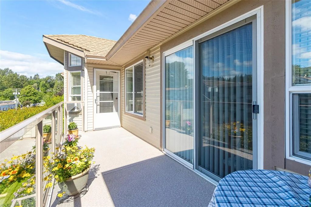 245 First St 305, Duncan