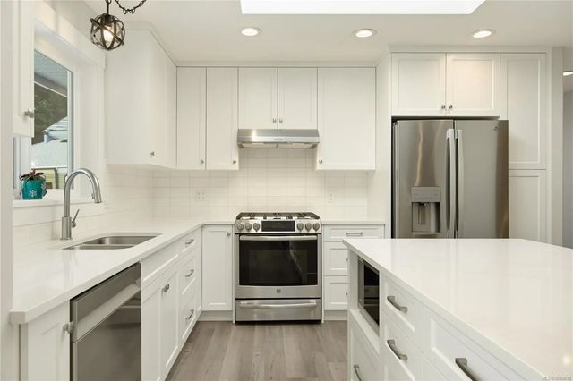 3 of 87 - 967 Woodpecker Pl, Parksville, BC