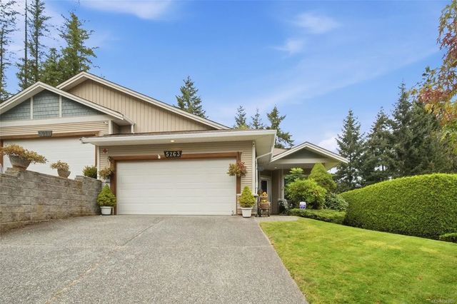2 of 34 - 5263 Nelsonwoods Pl, Nanaimo, BC