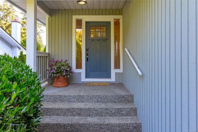 3 of 56 - 779 Menawood Pl, Saanich, BC