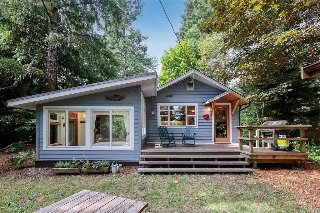 1701 Dalziel Rd, Denman Island