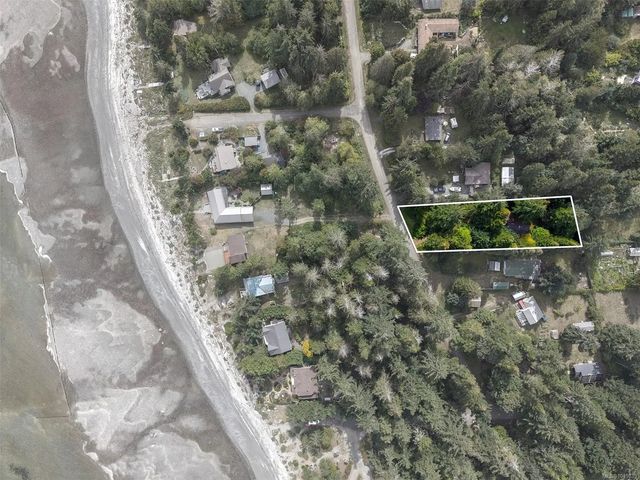 2 of 52 - 1701 Dalziel Rd, Denman Island, BC