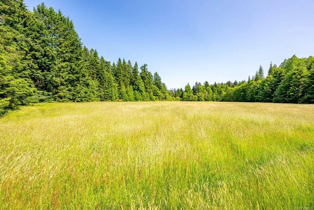 3 of 39 - Lot 4 Butler Rd, Comox, BC