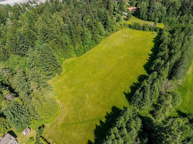 5 of 39 - Lot 4 Butler Rd, Comox, BC
