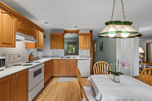 5 of 54 - 1769 Errington Rd, Errington, BC